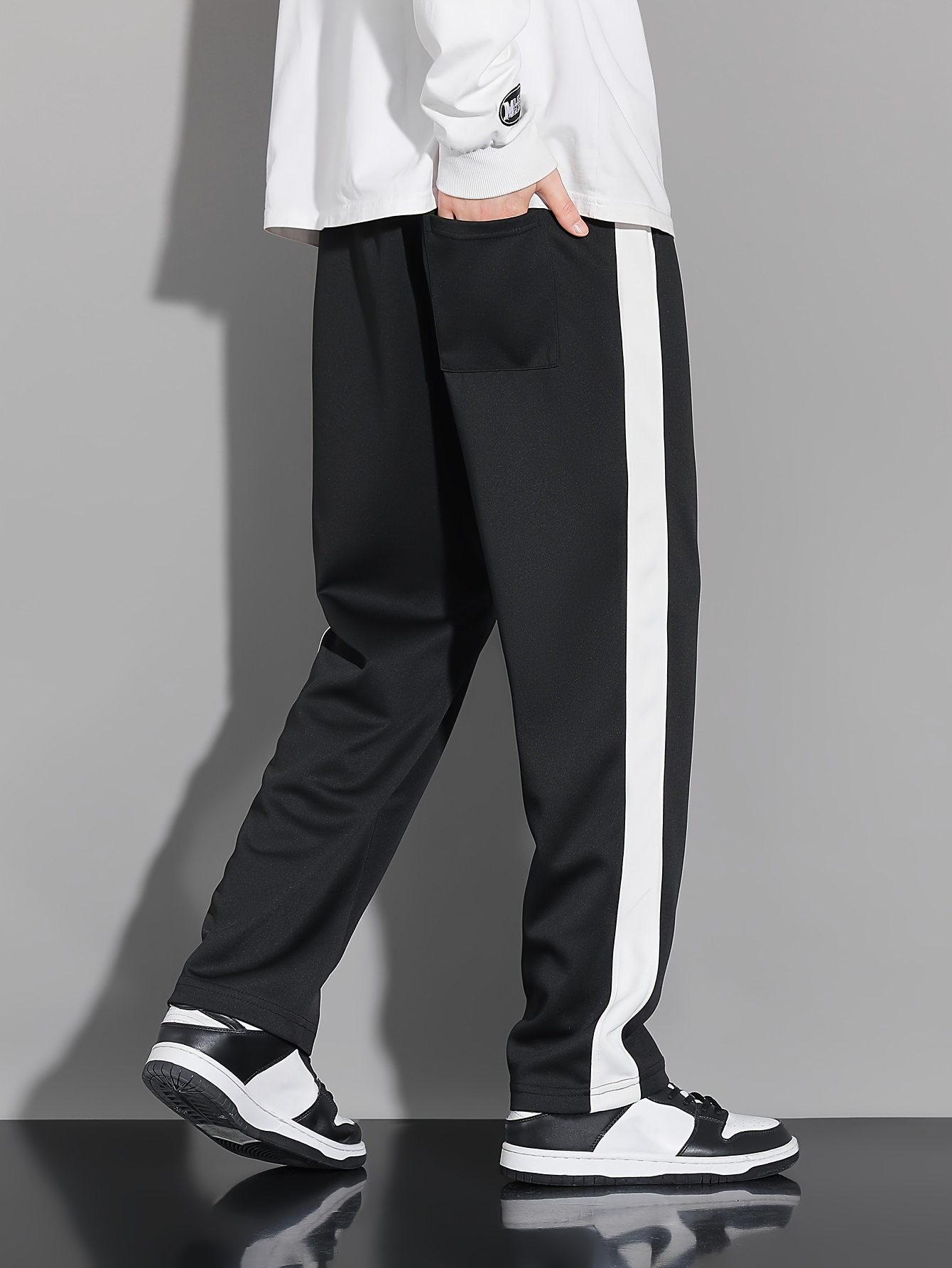 mens and autumn sports and fitness loose and casual pants details 1