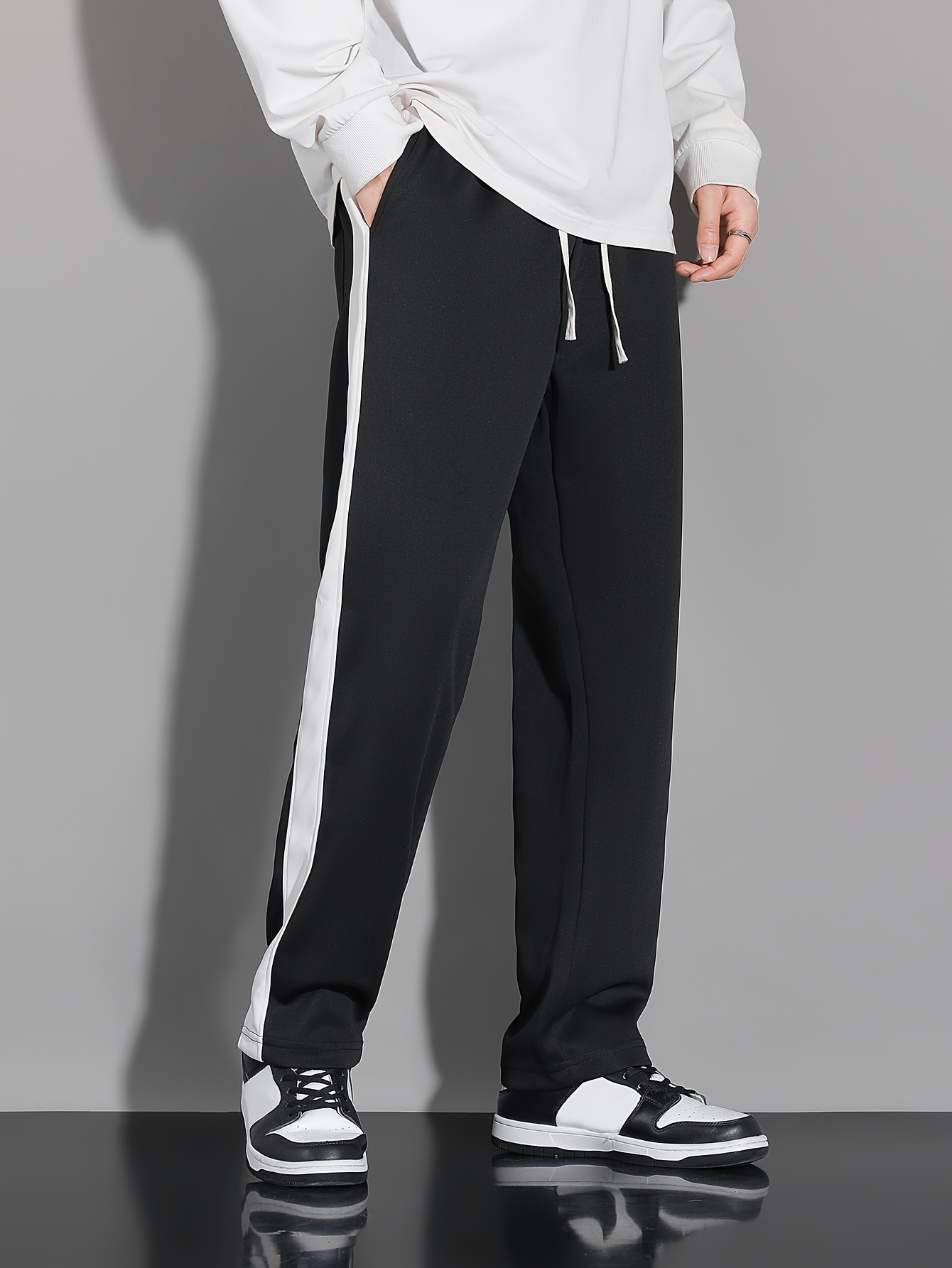 mens and autumn sports and fitness loose and casual pants details 2